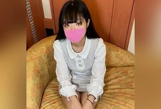 [FC2-PPV-4685505] ★Bonus included, uncensored★ 156cm amateur girl gets scouted while shopping, leading to her AV debut, starting with half-cream and ending with cumshots.