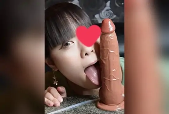 [FC2PPV-4751866] Limited to 30 units mitsuki-chan’s first deep throat, slap, blowjob, everything falls into the toilet