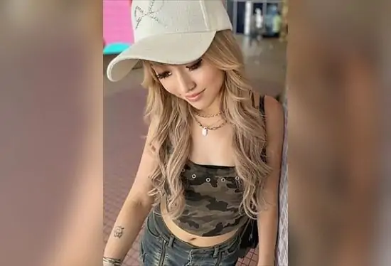 [FC2-PPV-4792506] [Live Phone Call with Boyfriend] Shibuya Gal Summoned by Her Well-Endowed Sex Friend and Creampied During a Work Break