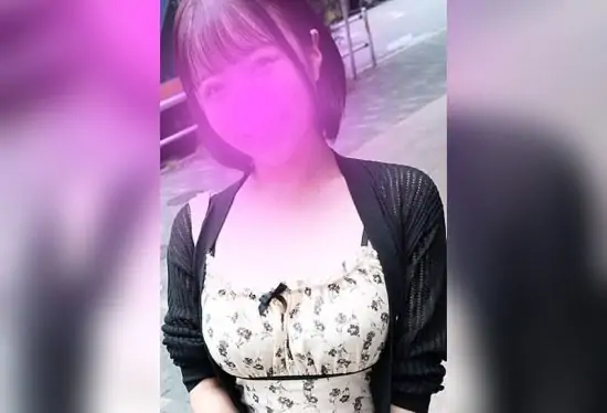 [FC2-PPV-4819222] My niece Mei, with mega-sized breasts visible through her clothes, gives me a blowjob in the car and swallows my cum.