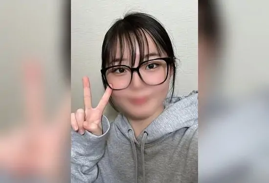 [FC2-PPV-4846759] First-time shoot: Nerdy 19-year-old literature major. Innocent coed applies due to cash shortage. Old man pounds her hard, she convulses with eyes rolling back, ignores her “No creampie…” plea! Creampie in bushy pussy.