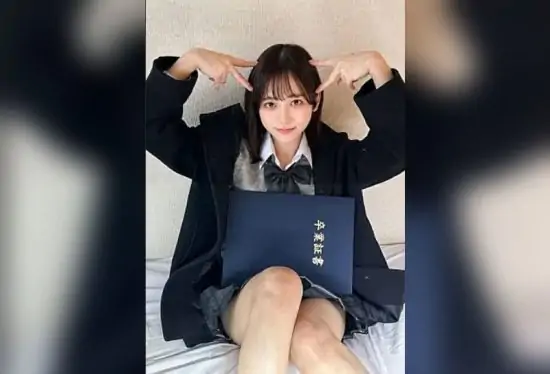 [FC2-PPV-4904550] Former idol trainee F-cup 18-year-old beauty in uniform. Rare creampie POV without birth control