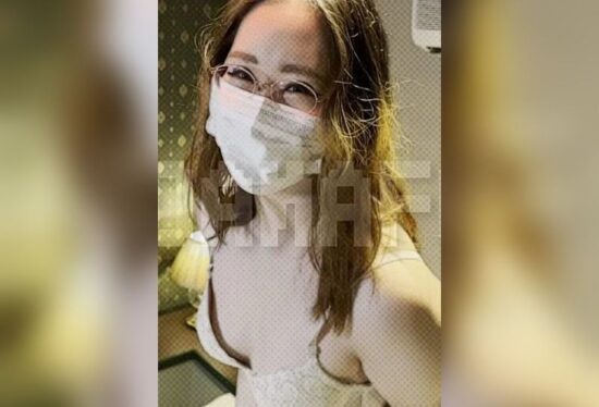 [FC2-PPV-4954944] Took a sex video of the married woman shopping nearby while shooting an image video