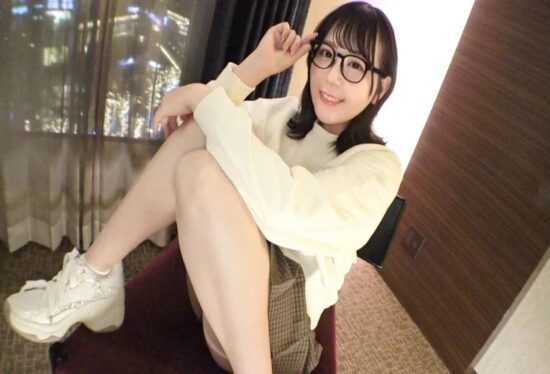 [SIRO-5709] Just watching is healing! A laid-back girl who’s a crazy woman with five days of masturbation a week.