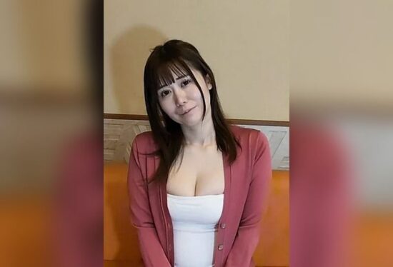 [FC2-PPV-4962065] Fresh G-cup black-haired OL sucks with double peace. Actor’s cock stabbed in, screaming. First creampie, huge load of “evil” sperm
