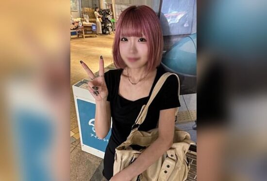 [FC2-PPV-4963159] First shoot: 19yo 150cm 39kg slim beautiful salesclerk. Huge cock rammed into her small body. “It feels good everywhere!” twitching, tight creampie