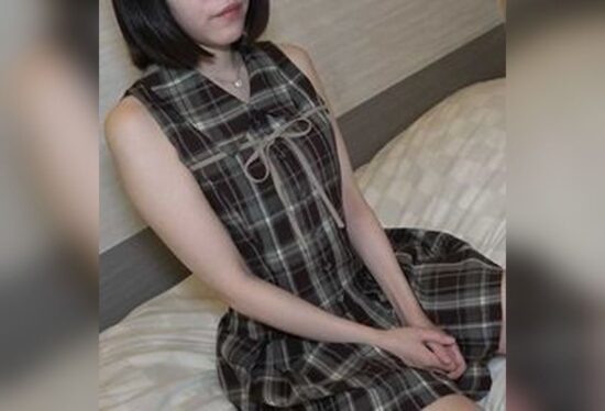 [FC2-PPV-4965611] Cute Short-Hair Neat Beautiful Wife Has Little Experience and Bland Sex with Husband. Made Her Cum Over and Over